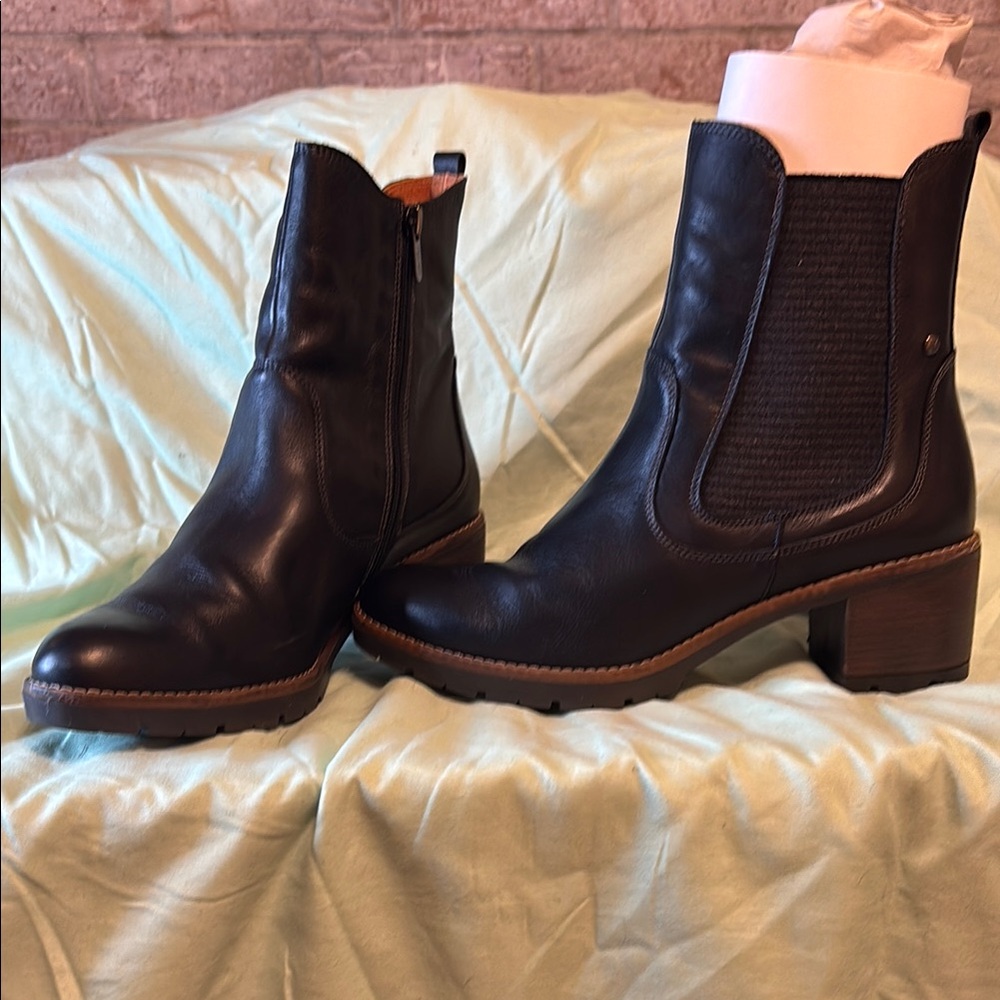 New  Black PIKOLINOS High-Heel Ankle Boot Leather Llanes for Woman Size 10.5